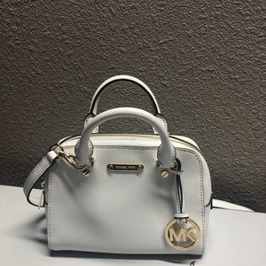Michel Kors crossbody bag